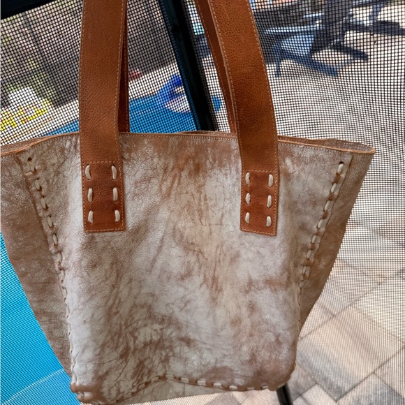 BED|STU “Stevie” Tan and Cream Tote Bag - Picture 10 of 12